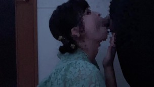 【素人撮影】女子大生の睾丸マッサージ玉舐めフェラ♡いっぱい射精して口からこぼれちゃう♡