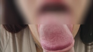 ripago il commesso delle fotocopie facendo la puttanella e mi sborra in faccia