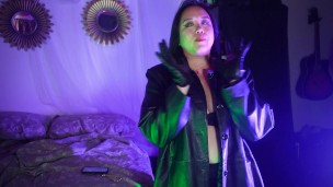 ASMR Mistress Mara’s New Leather Jacket with Driving Gloves