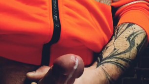 Big white dick solo masturbation – OF @leoruff