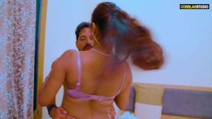 Big boobs horny lady reached her client home to give him sexual pleasure