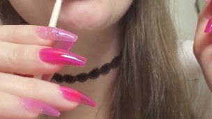 Lollipop Licking Slut – Shove it in my Ass & Pussy!